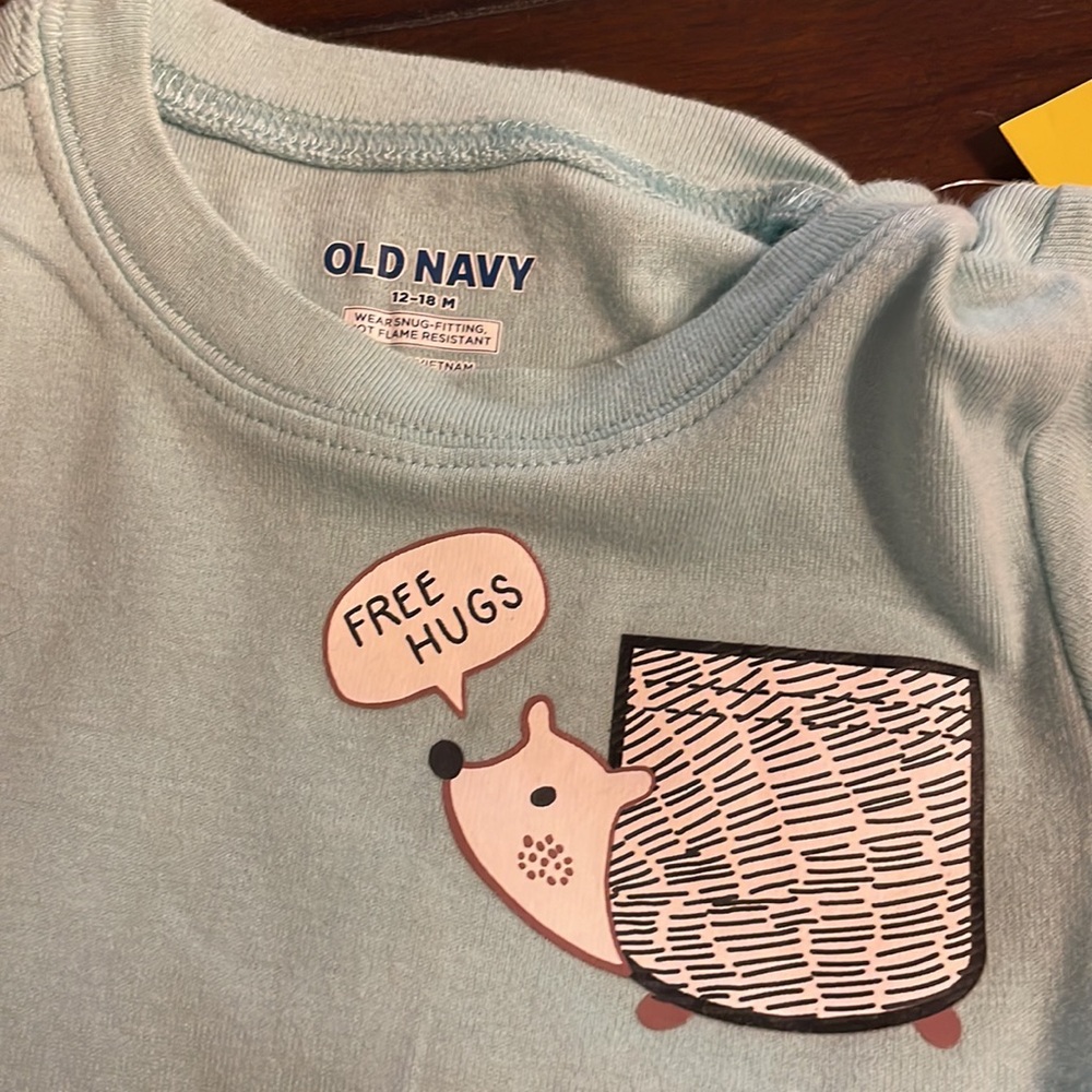 Old Navy pajamas 12-18 mos - Picture 2 of 3